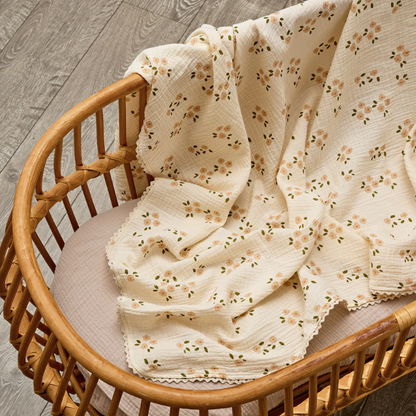 Organic Muslin Swaddle - Daisy